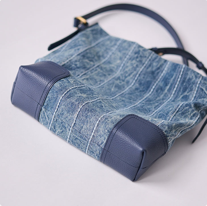 Premium Vintage Denim Tasche - Einzigartiges Patchwork mit weichem Lederboden