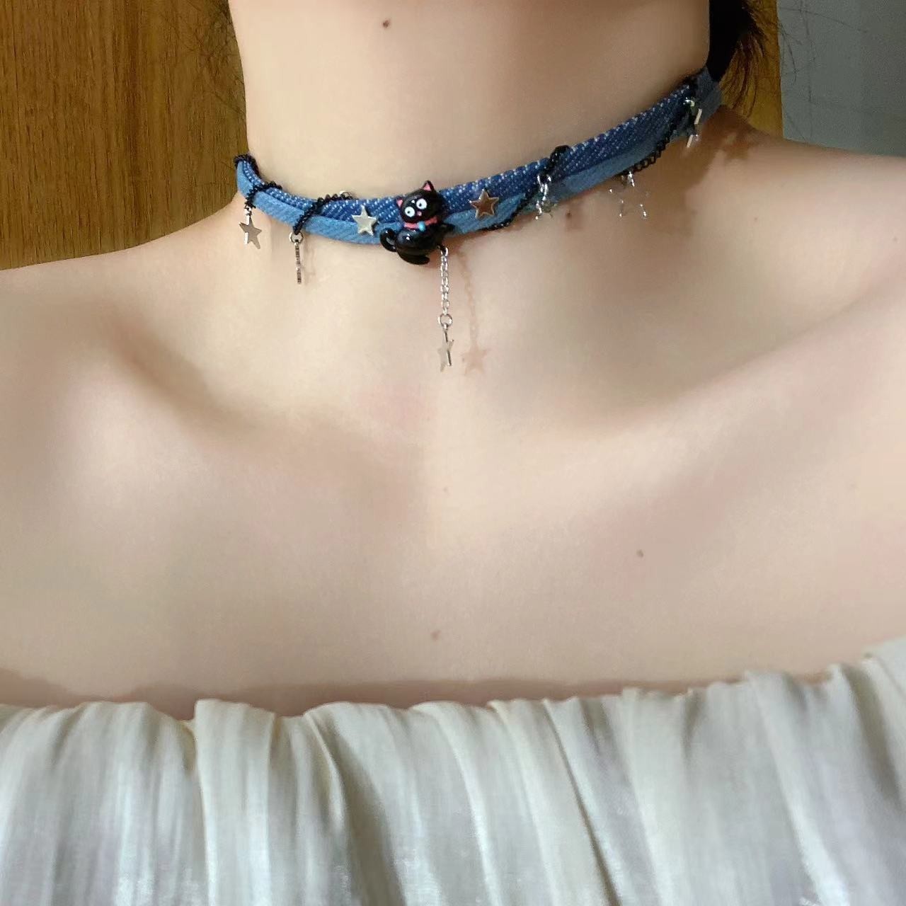 Trendy Denim Cat Star Choker Necklace - Playful and Whimsical Design for Young Women