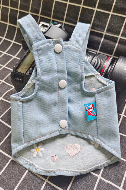 Original Denim Dog Dress with Floral Embroidery - Playful and Cute Design, Ideal for Daily Wear and Photoshoots for Pets